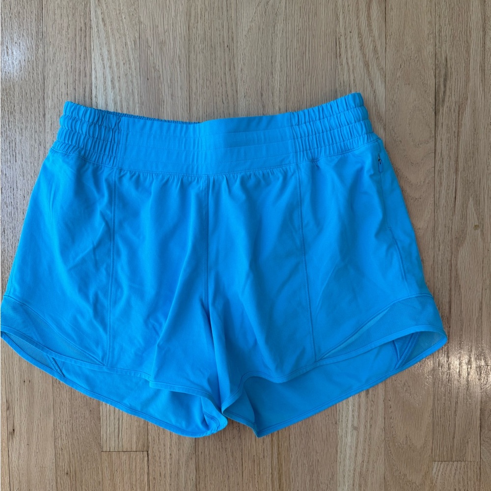 Lululemon Hotty Hot low-rise lined short sz 8 blue 4” excellent condition